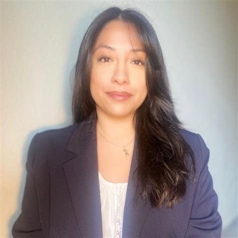 Melanie Barbosa Profiles .